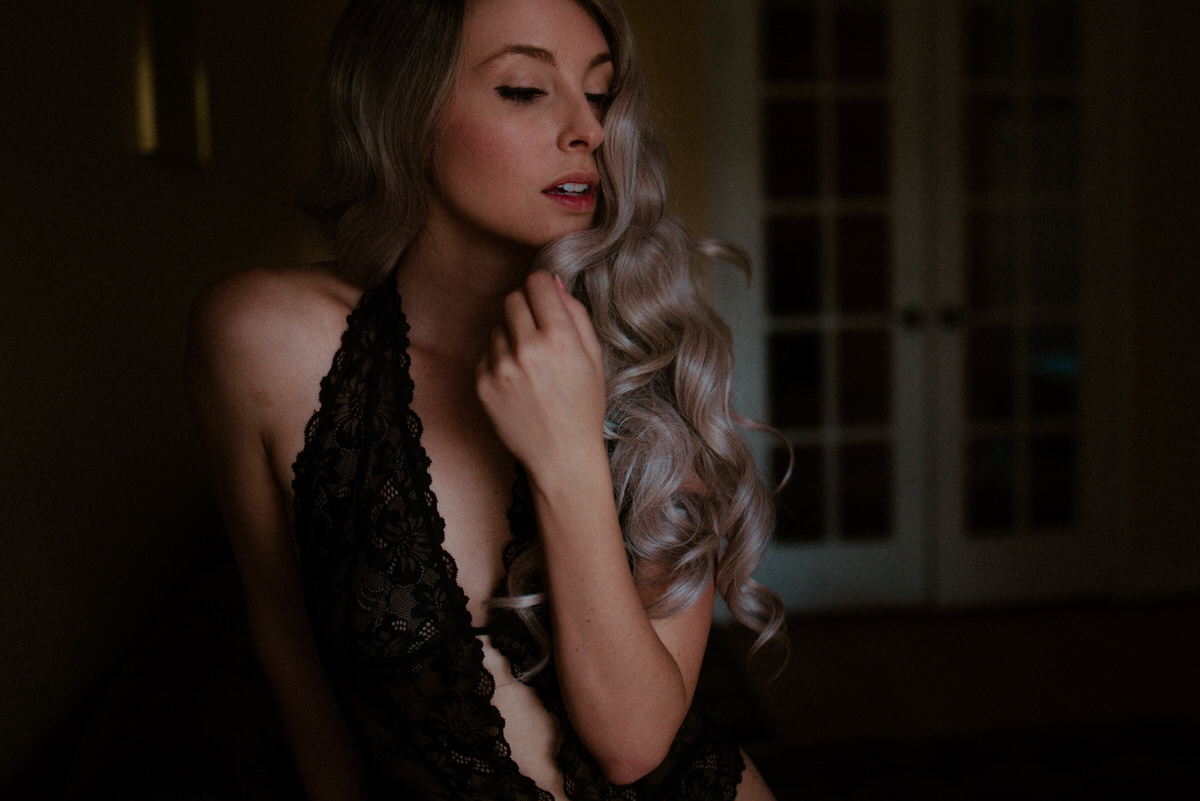 https://royallunephoto.com/wp-content/uploads/2018/06/InHomeBoudoirDallas-14-of-28.jpg