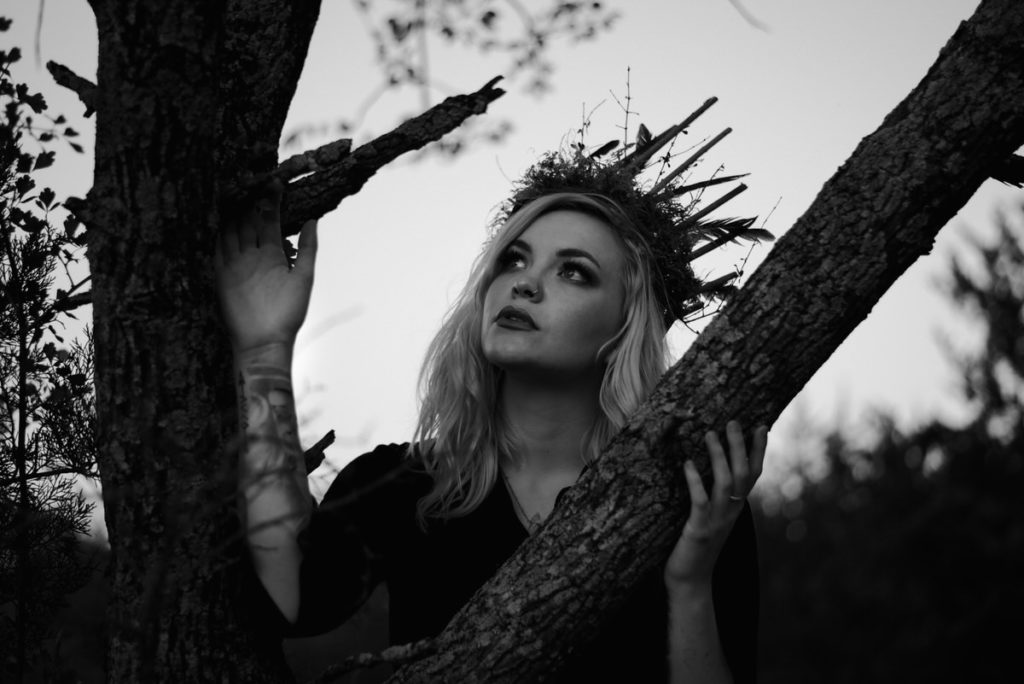 Forest photo shoot with crown