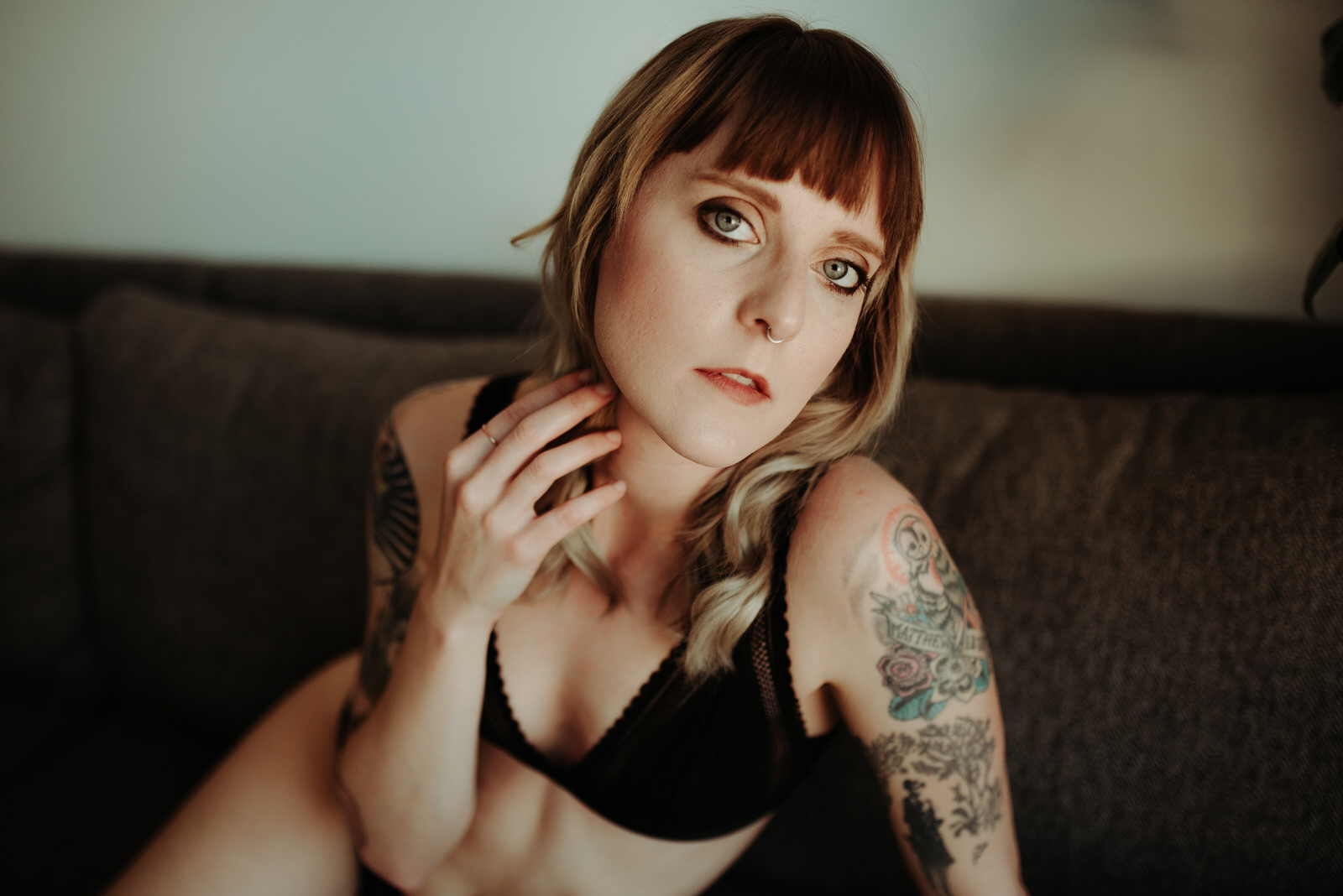 https://royallunephoto.com/wp-content/uploads/2020/12/AustinBoudoirSessionSR-52-of-75.jpg