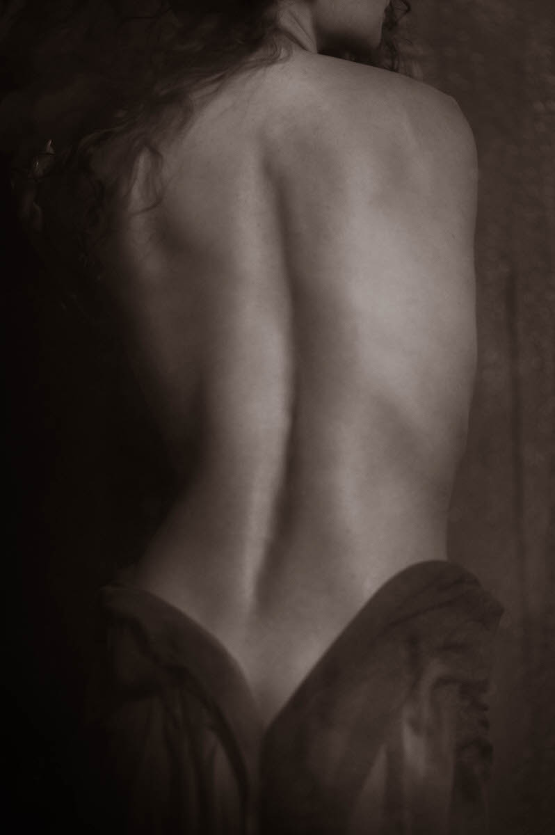 https://royallunephoto.com/wp-content/uploads/2024/06/FineArtNude-52.jpg